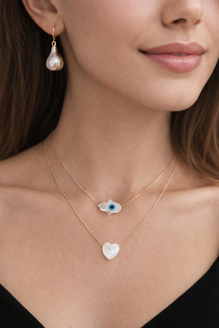 Colar Mão Hamsa Madre Pérola